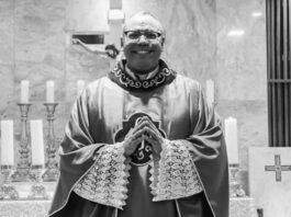 Padre que morreu em desabamento de laje em Salvador é sepultado sob forte comoção: ‘Grande sacerdote e amigo’