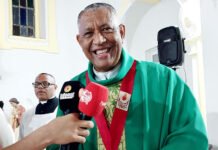 “Um presente que a gente agradece e reconhecemos esse valor”, diz padre Renato Minho após prefeitura fazer doação de terrenos para igreja em Salinas
