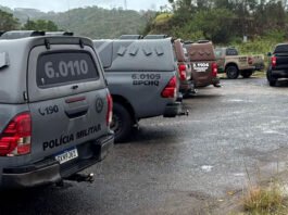 Três suspeitos morreram e cinco foram presos após confronto de facções rivais e operação da polícia na Pedra do Cavalo; diligências seguem em andamento