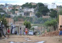 Brasil registra salto de 70% na renda em três décadas, com desigualdade e pobreza em menor nível histórico, diz Ipea