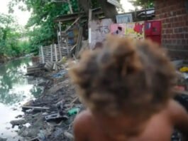 Segundo Unicef, 417 milhões de crianças enfrentam privações severas em países pobres e de renda média