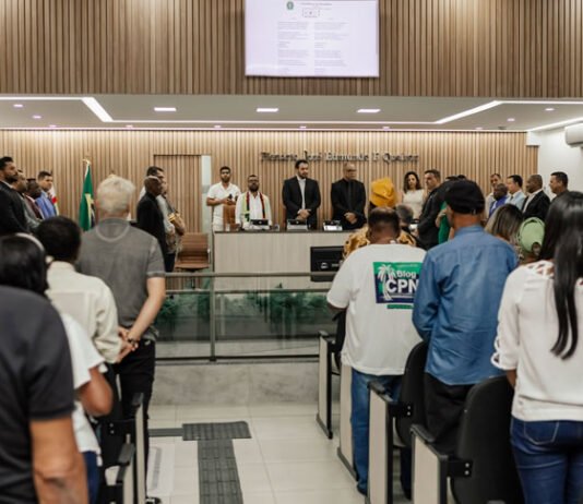 Câmara de SAJ realiza Sessão Solene e homenageia personalidades com comendas Zumbi dos Palmares, Pedro Kilkerry e Teresa Santana; veja aqui as fotos
