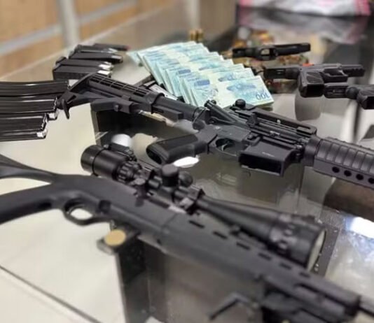 Sete pessoas são presas na BA e uma em GO em operação contra o comércio ilegal e distribuição clandestina de armas