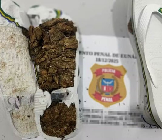 Mulheres são presas após tentarem entrar em presídio da Bahia com drogas escondidas em chinelo e partes íntimas