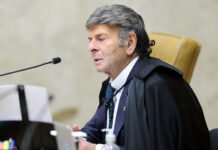 Alexandre de Moraes rejeita pedidos para que Fux integre julgamento do núcleo 2 da trama golpista no STF