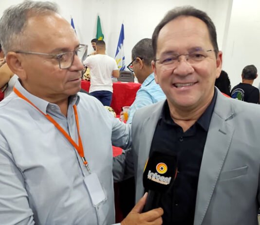 “Que 2026 chegue ainda com mais realizações para nossa gente”, diz prefeito Gileno na última sessão do ano na Câmara de Muniz Ferreira