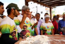 Veja: Jerônimo Rodrigues convida produtor de Muniz Ferreira para levar beiju à maior Feira da Agricultura Familiar da Bahia que será de 10 a 14 em Salvador
