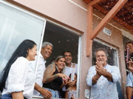 Em Barreiras, Jerônimo entrega 500 casas do Minha Casa, Minha Vida e novas obras de pavimentação