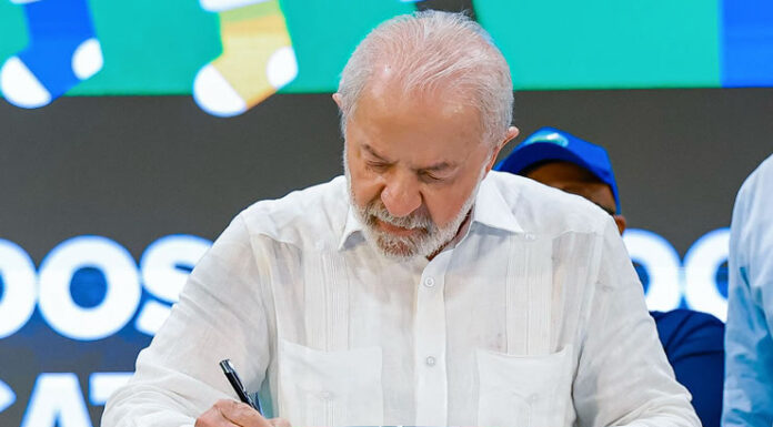 Com escala 6×1 e aplicativos travados, Lula aprova apenas 25% da pauta no Congresso no primeiro semestre