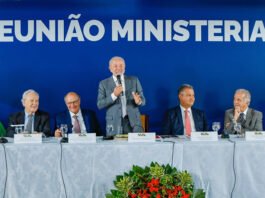 Lula orienta ministros a ligar para senadores e pedir votos para aprovação de Messias no Supremo Tribunal Federal