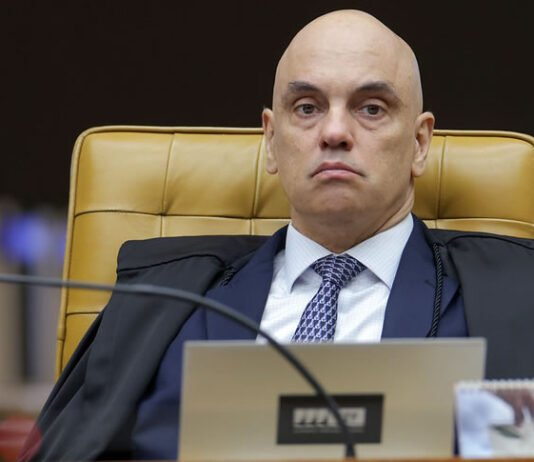 STF: Alexandre de Moraes nega transferência imediata de Bolsonaro da PF para hospital após lesão na cabeça