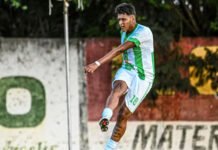 Jogador de futebol amador é morto a tiros dentro de casa na Bahia; Polícia Militar encontrou cocaína e balança