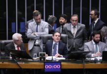 Motta diz lamentar ‘transtornos’ causados a jornalistas e que não houve ‘intenção de limitar’ trabalho da imprensa