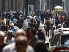 Mais de 8,6 milhões deixam pobreza; Brasil tem melhor nível desde 2012