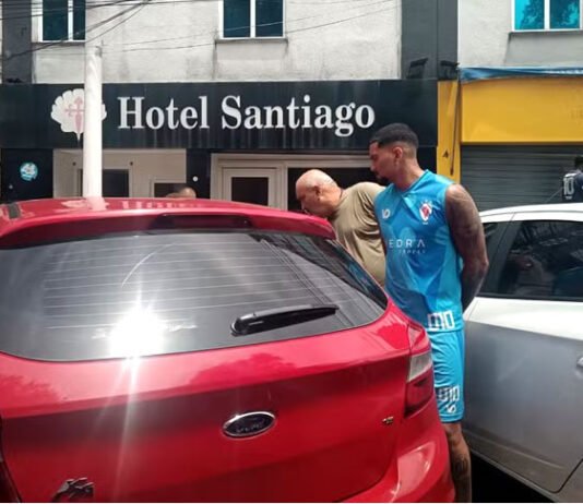 Preso suspeito de estuprar mulher após encontro em Salvador é jogador de futebol com passagem pelo Santos