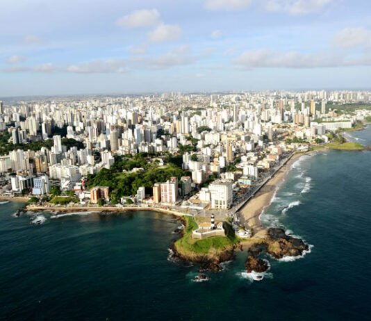 Salvador terá fim de semana com chuva, mar agitado e mínima de 20°C