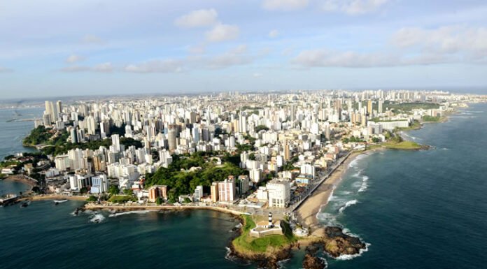 Salvador terá fim de semana com chuva, mar agitado e mínima de 20°C
