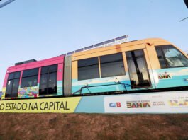 Primeira viagem-teste do VLT é realizada entre bairros de Salvador quatro anos após desativação dos trens