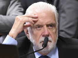 Crime organizado nasceu em governos de direita, diz Wagner