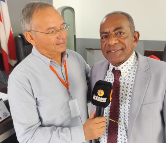 “É um grande sucesso, temos exemplos de outras cidades”, diz vereador Zinho sobre emenda impositiva aprovada pela Câmara de Jaguaripe