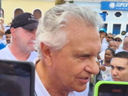 Presente na Lavagem do Bonfim, Ronaldo Caiado critica o PT e reafirma pré-candidatura a presidente neste ano