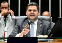 Lula e Davi Alcolumbre fazem as pazes e encaminham indicação de Jorge Messias ao Supremo Tribunal Federal