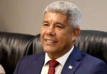Jerônimo Rodrigues disse que autorizou licitação para compra de um ferry-boat, após tentativas frustradas desde 2023