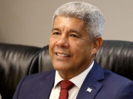 Jerônimo Rodrigues disse que autorizou licitação para compra de um ferry-boat, após tentativas frustradas desde 2023