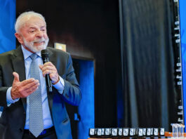 ‘Se a gente não for esperto, a mentira vencerá a verdade’, diz Lula em discurso com tom eleitoral durante evento