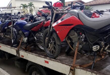 27ª CIPM encaminhou veículos apreendidos ao pátio do DETRAN em Santo Antônio de Jesus; automóveis tinham irregularidades constatadas em abordagens