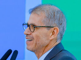 Marqueteiro baiano, Sidônio vai deixar o governo para coordenar a campanha de reeleição de Lula, afirma colunista; veja