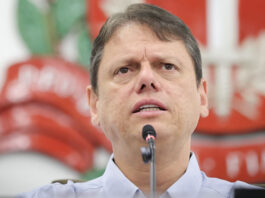 Passou na frente? Tarcísio revela o que Bolsonaro pensa sobre a candidatura de Caiado à Presidência da República; veja