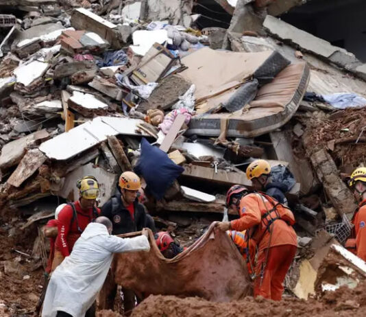Chuvas deixam 31 mortos e milhares de desabrigados em Juiz de Fora e Ubá em Minas; 38 já estão desaparecidos