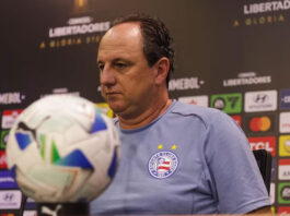 Fora da Libertadores: Ceni explica escolha por atacante de 17 anos nos pênaltis e se vê em momento mais difícil