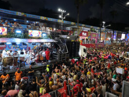 Bora pro segundo dia de Carnaval em Salvador! Veja aqui a transmissão desta sexta-feira nos circuitos: Barra-Ondina e Campo Grande e saiba mais da folia