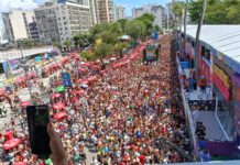 Carnaval da Bahia toma conta dos circuitos e arrasta multidões: Infosaj fez cobertura levando internautas ao coração da maior festa popular do mundo; confira