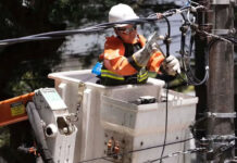Neoenergia Coelba remove 874 ligações irregulares de energia em locais turísticos da Bahia nos últimos meses