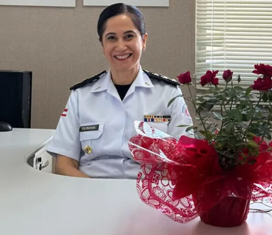 1ª em 200 anos: Mãe, dentista e coronel, a trajetória de Ivana Andrade até o topo da Polícia Militar da Bahia