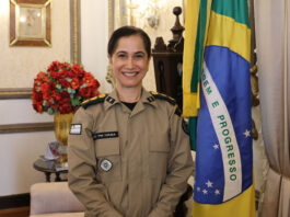 Veja quem é primeira mulher promovida ao posto de coronel da Polícia Militar da Bahia e com 32 anos de atuação