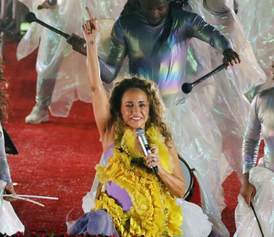 TJ suspende ação que determinava que bloco comandado pela cantora Daniela Mercury volte a abrir desfiles na Barra