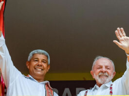 Jerônimo Rodrigues diz que Lula foi o primeiro presidente a vir assistir o Carnaval de Salvador: ‘Divulga nossa Bahia’