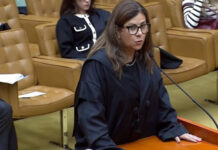 Ex-juíza que reclamou no STF por não ter café ganhou R$ 296 mil em meses e defende manutenção de penduricalhos