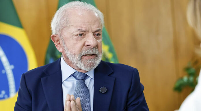 ‘Brasil Soberano’ domina redes em meio à crise entre Lula e Trump