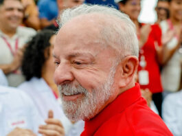 Lula fala sobre importância da verdade e sugere fazer um cafuné na mulher ou no marido antes de pegar o celular; veja