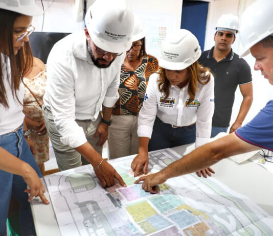 Secretária Roberta Santana inspecionou as obras do Hospital e Maternidade Regional Costa do Dendê em Valença e unidade integra programa do PAC; confira