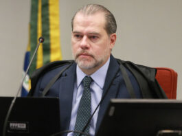 Presidente da CPI do INSS diz a Dias Toffoli que comissão precisa do depoimento do banqueiro Daniel Vorcaro