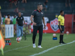 Técnico do Vitória, Jair Ventura celebra semifinal e critica Baianão e diz: ‘É uma pena’; próximo jogo é no Barradão