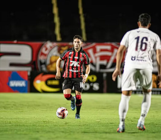 Vitória Magra: Em clima de ‘ressaca de Momo’, Vitória bate o Bahia de Feira por 1×0 e vira vice-líder pelo Baianão
