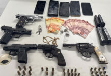 Polícias Civil e Militar apreenderam cinco armas com integrantes de facção BDM em Maragogipe; homens ficaram feridos mas não resistiram, diz SSP; confira