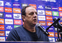 ‘Psicologicamente o time desmoronou’, dispara Ceni sobre queda de rendimento do Bahia em goleada pelo Remo